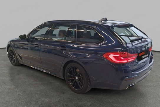 BMW Seria 5 Touring 540d xDrive M Sport
