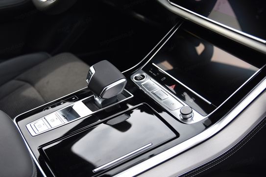 Audi Q7 TDI quattro S Line