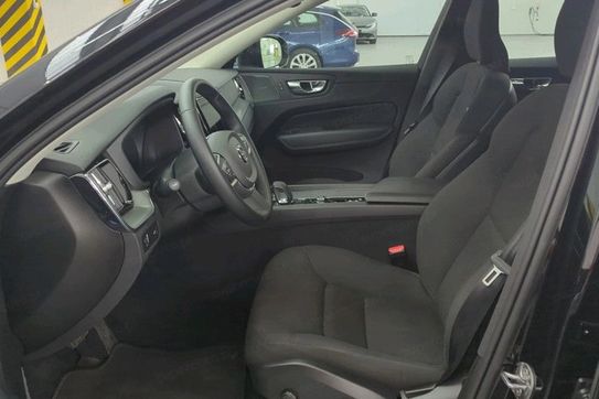 Volvo XC60 B4 D Momentum Pro aut