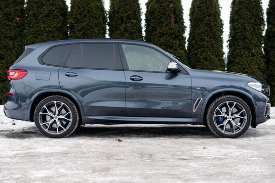 BMW X5 M50d