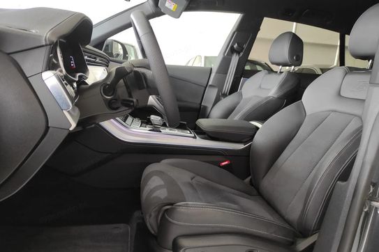 Audi Q8 45 TDI mHEV quattro Tiptronic
