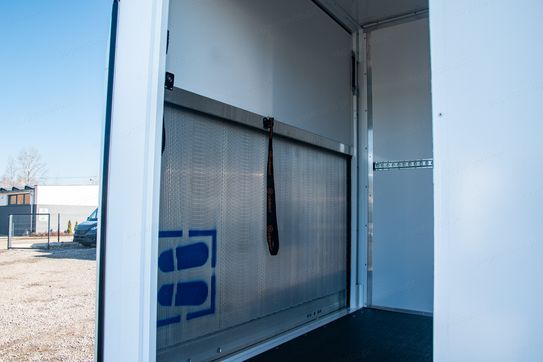 Iveco Daily 50C18 Hi-Matic Kontener 8EP + Winda