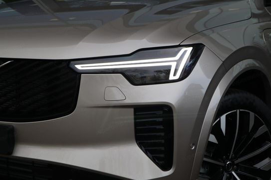 Volvo XC90 T8 AWD Plug-In Hybrid Ultra Dark 7os