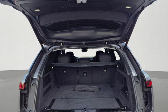 Land Rover Range Rover Sport D300 Dynamic HSE