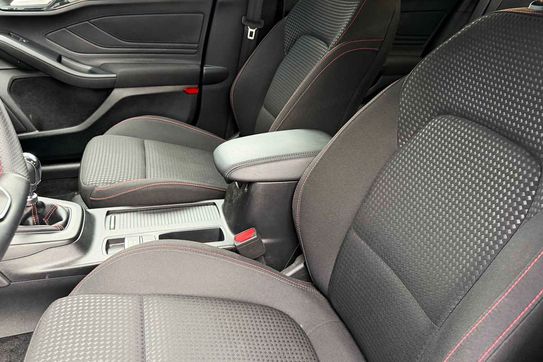 Ford Focus ST-Line X  1.0 EcoBoost