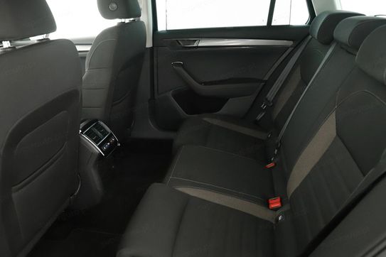 Skoda Superb 2.0 TSI 4x4 Scout DSG