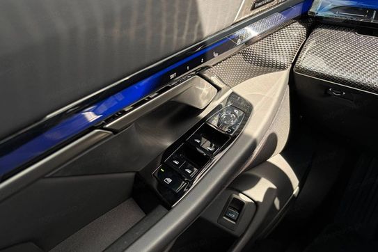 BMW Seria 5 530d xDrive mHEV aut