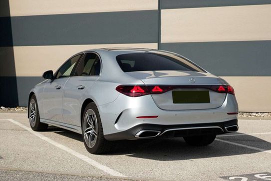 Mercedes Klasa E 220 d  4-Matic AMG
