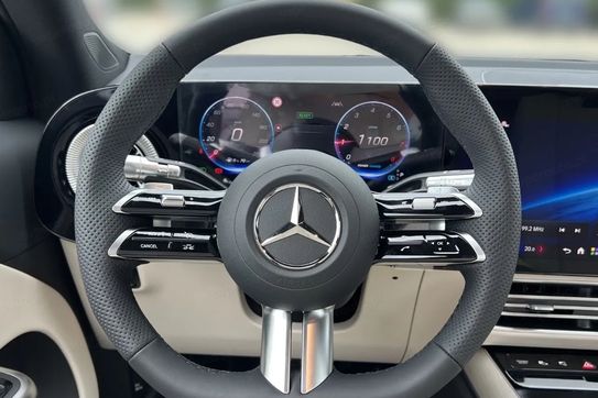 Mercedes GLB 220 4-Matic AMG Line