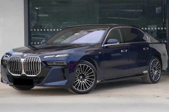 BMW Seria 7 740d xDrive M Sport
