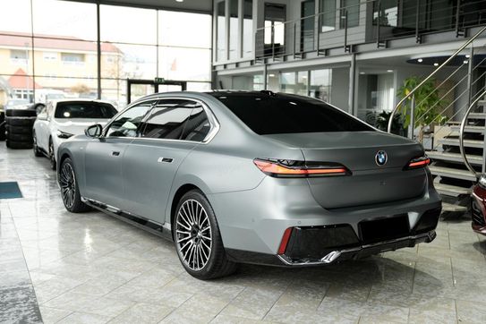 BMW Seria 7 740d xDrive M Sport