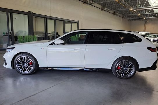 BMW Seria 5 Touring 520d xDrive M Sport