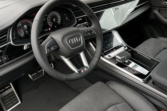 Audi Q7 TDI quattro S Line