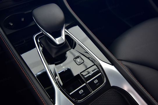 MG HS 1.5T HEV+ Exclusive aut