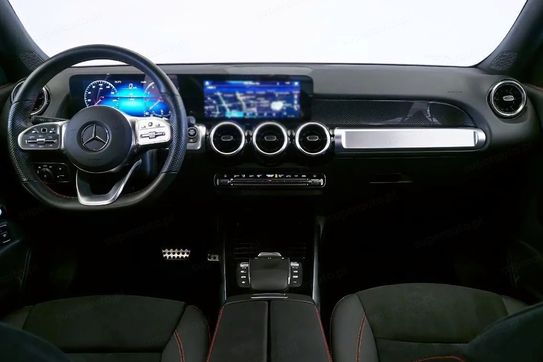 Mercedes GLB 200 4-Matic AMG Line 8G-DCT