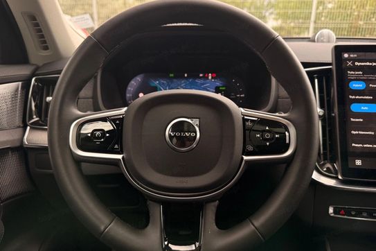Volvo XC90 T8 AWD Plug-In Hybrid Ultra Dark 7os