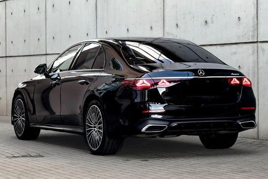 Mercedes Klasa E 220 d 4-Matic AMG