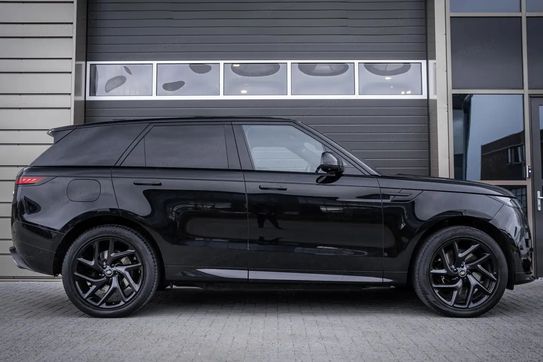 Land Rover Range Rover Sport D300 Dynamic SE