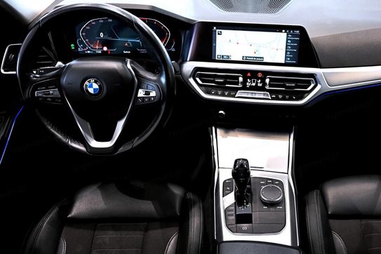 BMW Seria 3 320d xDrive Sport Line sport-aut