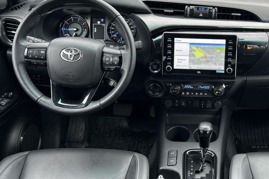 Toyota HiLux Hilux 2.8 D-4D Double Cab Invincible 4x4 aut