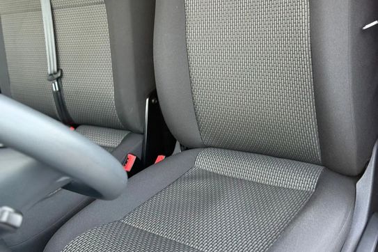 Volkswagen Transporter 2.0 TDI L2H1