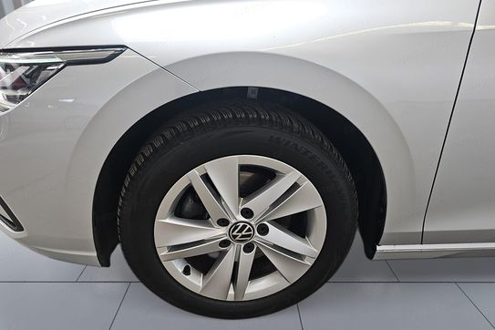 Volkswagen Golf VIII 1.5 TSI EVO Life