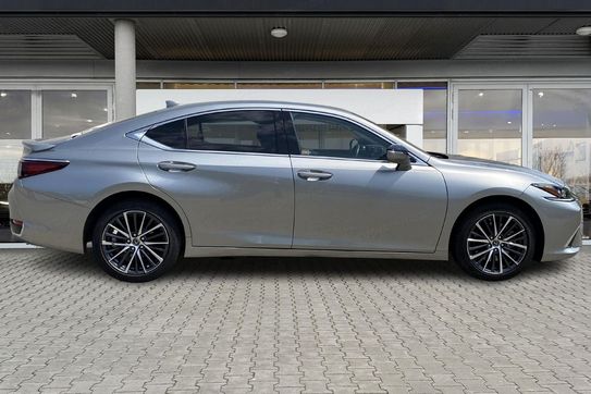Lexus ES 300h Business Edition