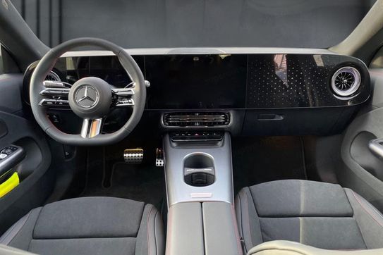 Mercedes CLA 200 AMG Line