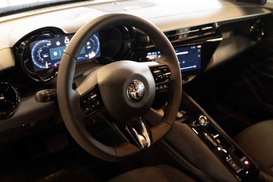 Alfa Romeo Junior Ibrida