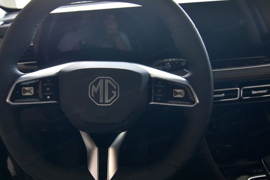 MG HS 1.5T HEV+ Exclusive aut