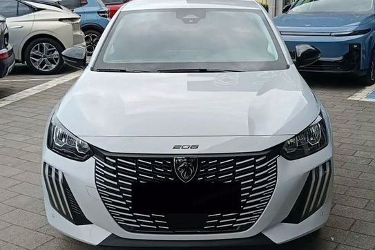 Peugeot 208 Business e-DCS6 1.2 mHEV