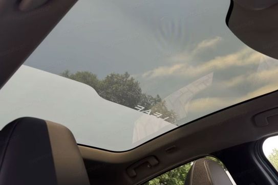 Nissan Leaf Evolve Plus 75kWh 2WD AT