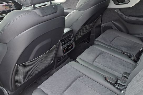 Audi Q7 45 TDI quattro S Line