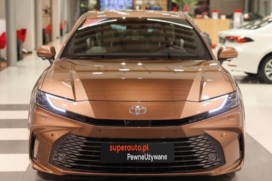 Toyota Camry 2.5 Hybrid Dynamic Force Executive e-CVT