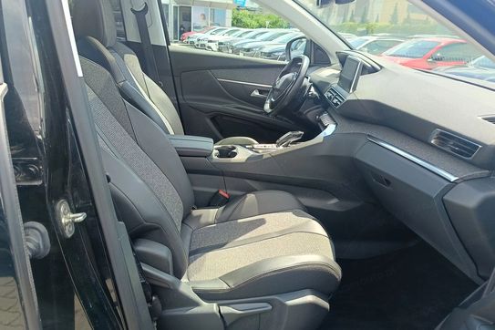 Peugeot 5008 1.6 Puretech Allure S&S EAT8