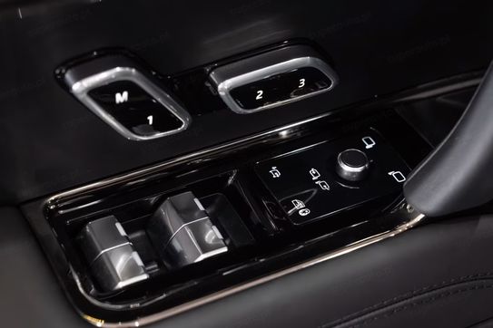 Land Rover Range Rover Sport D350 Autobiography