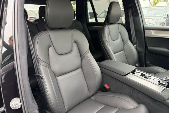 Volvo XC90 T8 AWD Plug-In Hybrid Ultra Black Edition 7os