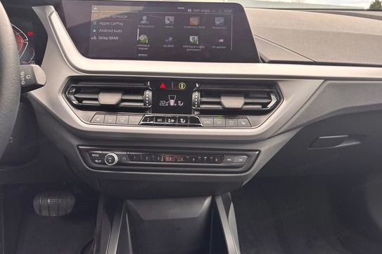 BMW Seria 1 118i Advantage