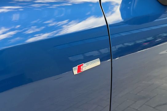 Audi A6 TDI quattro S line Avant