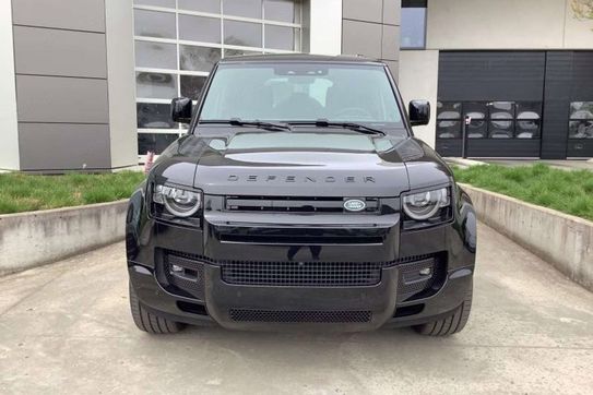 Land Rover Defender 110 P300e X-Dynamic HSE