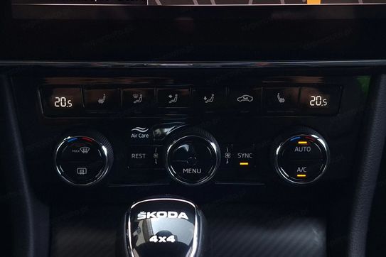 Skoda Superb 2.0 TDI SCR 4x4 Sportline DSG