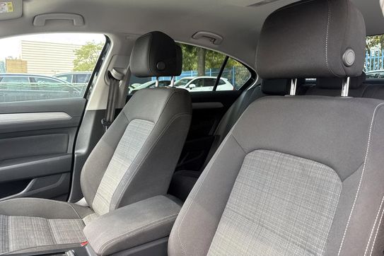 Volkswagen Passat Business 1.5 TSI EVO  DSG