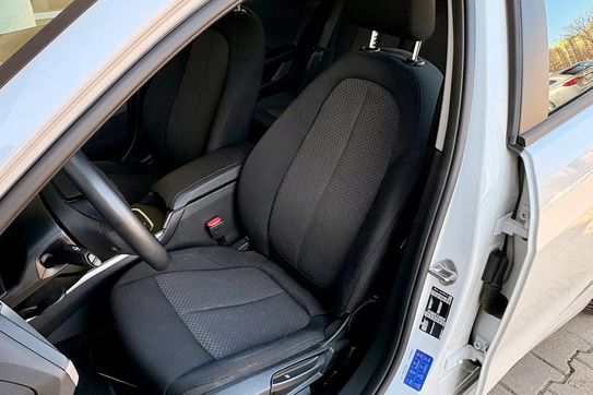 BMW Seria 1 118i Advantage aut