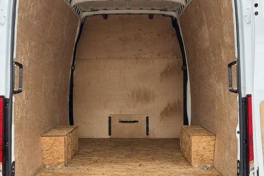 Iveco Daily 35S18 V (16m3) Zabudowa Brygadowa