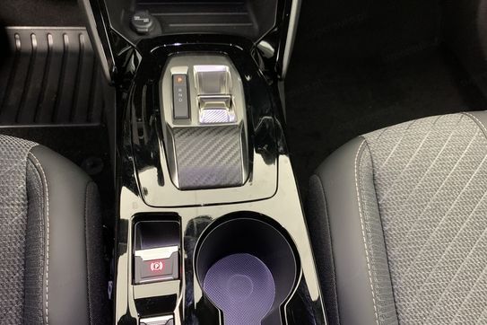 Peugeot 2008 ALLURE 1.2 mHEV e-DCS6