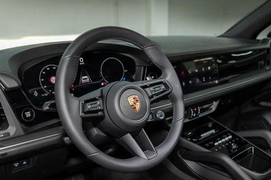 Porsche Cayenne E-Hybrid Black Edition