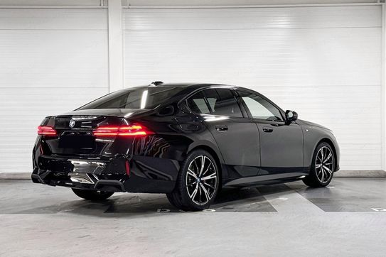 BMW Seria 5 530e xDrive M Sport