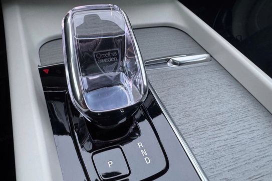 Volvo XC60 T8 Recharge Plug-In Hybrid AWD Ultra Dark