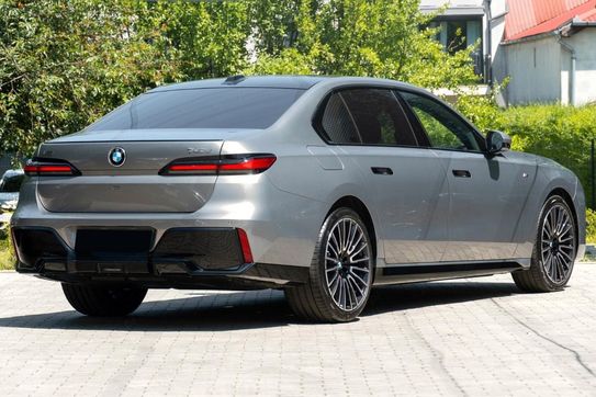 BMW Seria 7 740d xDrive M Sport