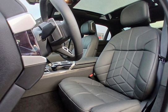 BMW Seria 7 740d xDrive